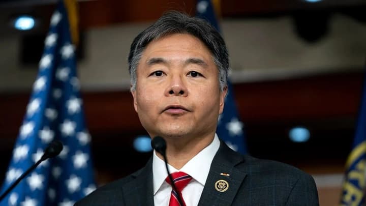 "You swore an oath to the Constitution, not to Trump": Congressman urged US military not to obey order to invade Greenland